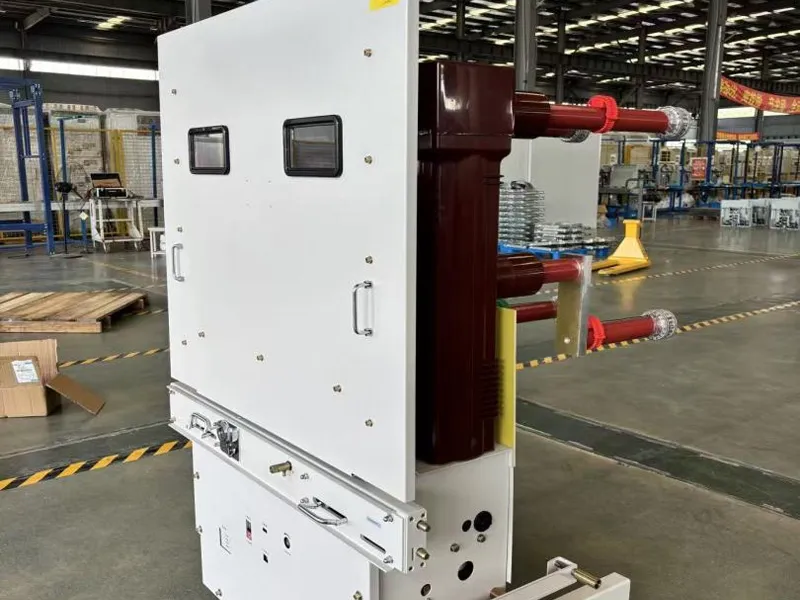 Изображение оригинальной тележки с выключателем Siemens 40,5 кВ